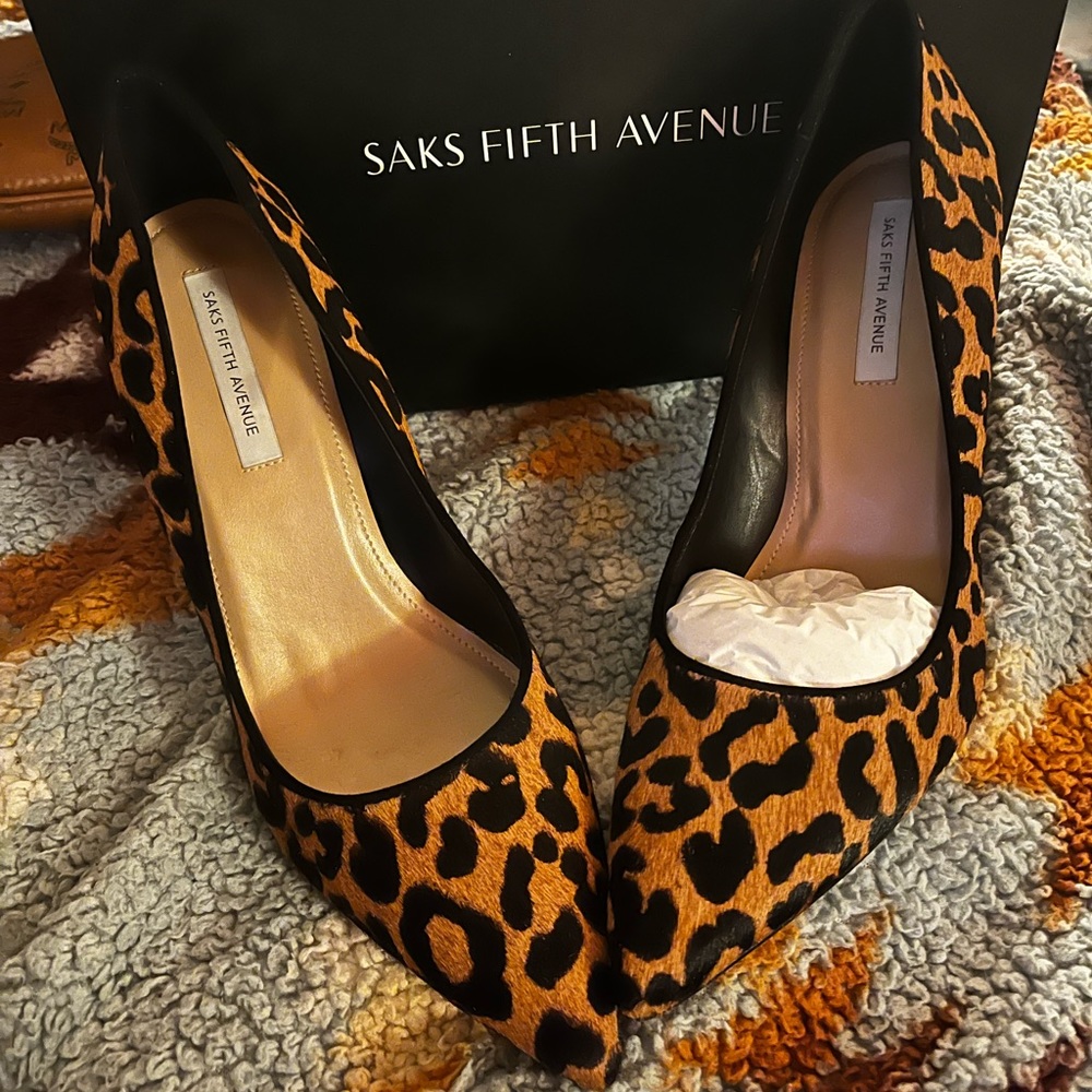 Brand new in box Saks Fifth Avenue cheetah pumps